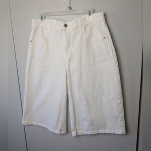 VERO Véronique Cloutier White Midi Short Women Size 9 Loose Fit Wide Leg